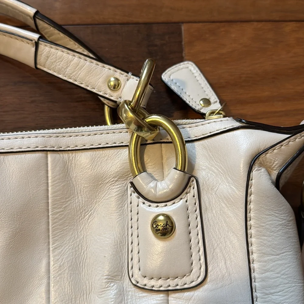 Cream/white Coach Crossbody Bag - Picture 9 of 17
